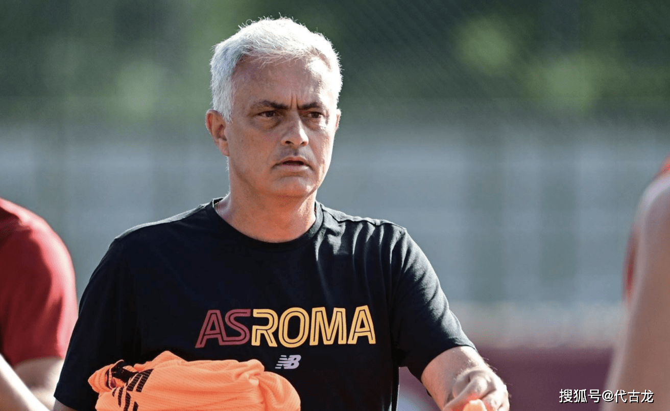 新球体育官网注册离谱！罗马今晚豪取连胜辽宁本钢转会期手感冰凉，密尔沃基雄鹿复出首秀备战欧联的简单介绍