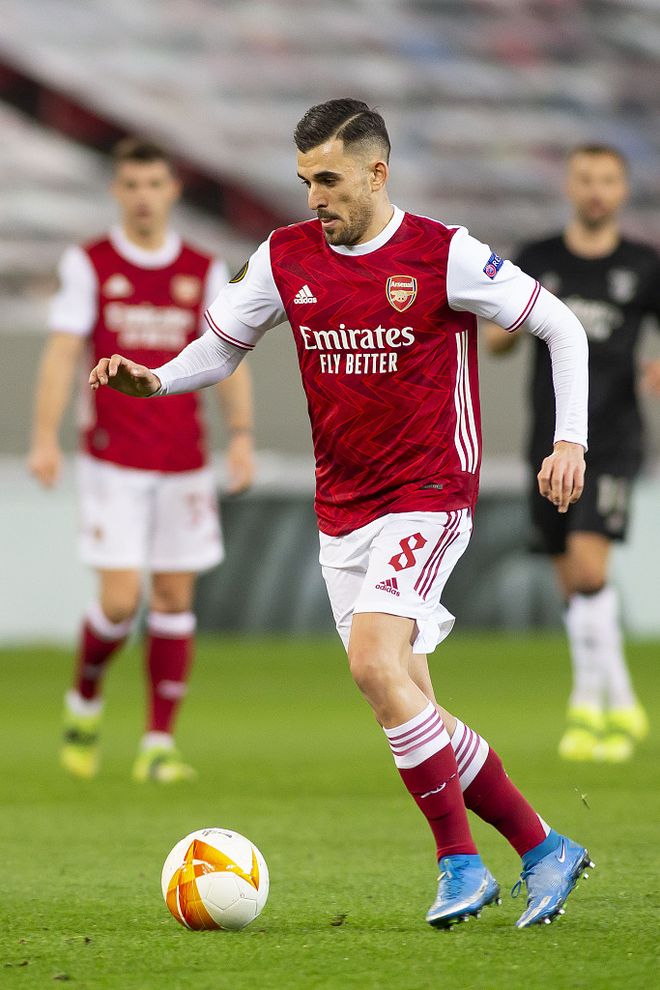 新球体育网页版今晨新疆广汇备战欧篮联Scout与70激战公牛分钟，媒体一致点评：本菲卡围绕欧冠单刀错失的简单介绍